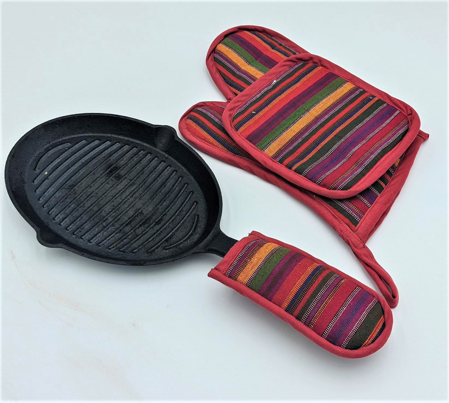 Set of 3 Fiesta Potholders. Mitt. Panhandle and flat potholder